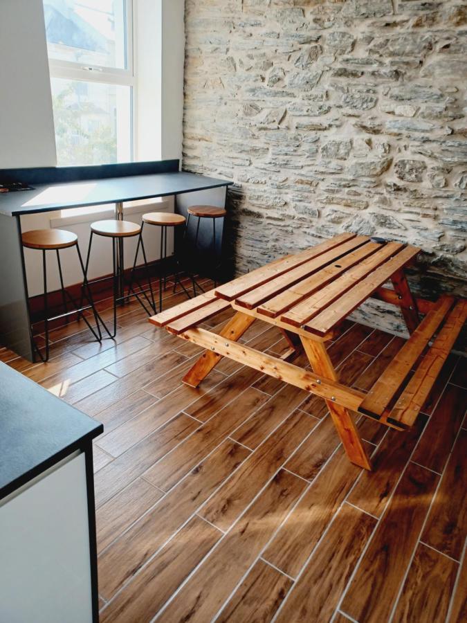 Voyage Hostel - Ensuite Family Rooms With Shared Kitchen Дуглас Экстерьер фото